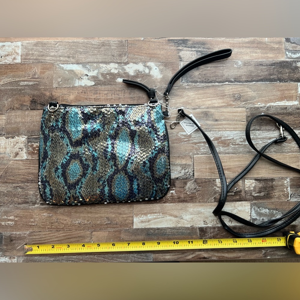 Wristlet